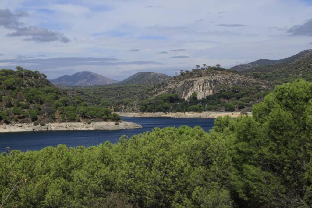 La Casita De Noe Con Vista Al Pantano De San Juan Villa San Martín de Valdeiglesias Eksteriør billede